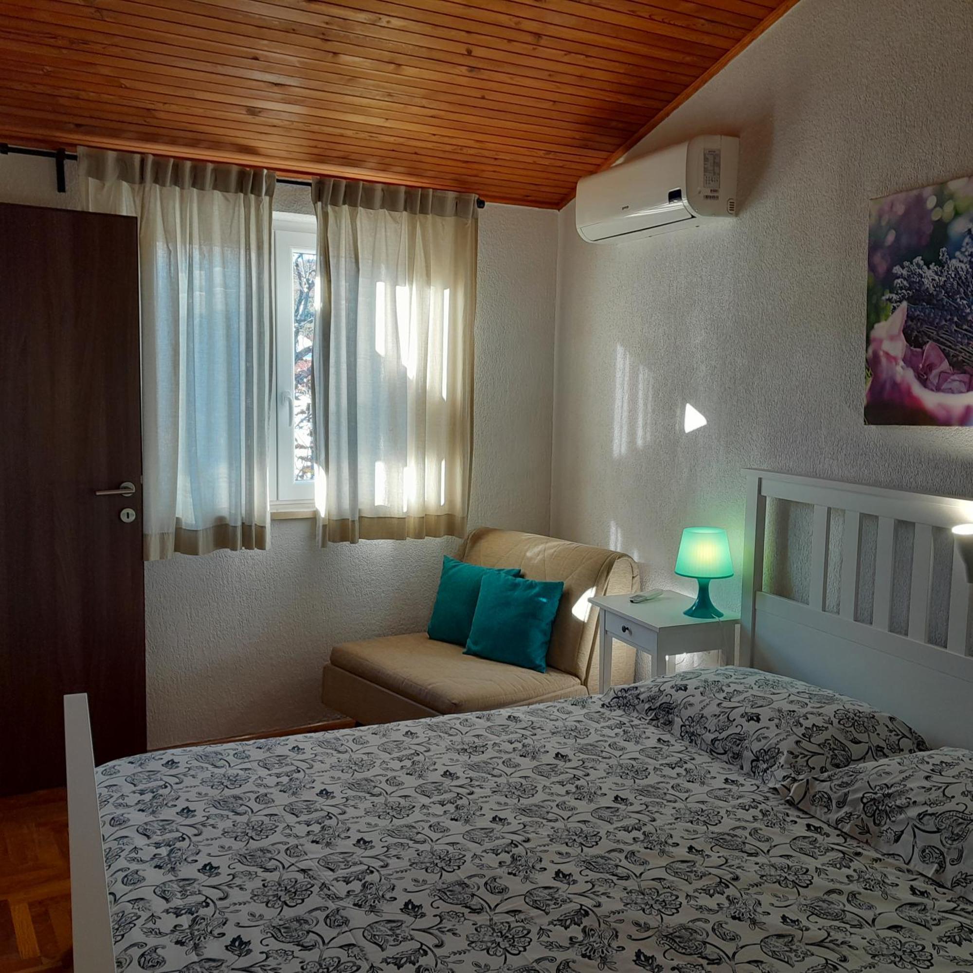 Apartments Renata - Brseč エクステリア 写真